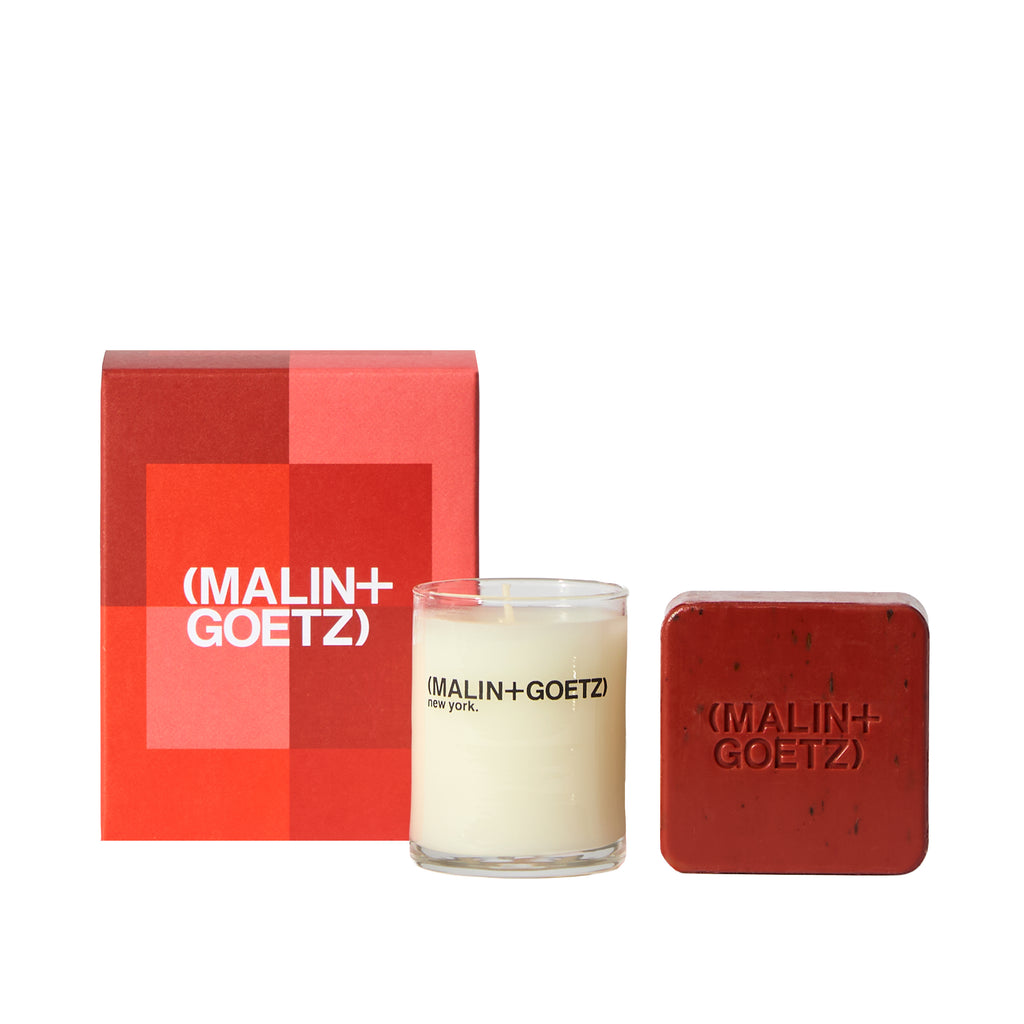 farm to table holiday gift set includes tomato votive. 2.35 oz. / 67g and tomato hand soap. 4 oz. / 113g