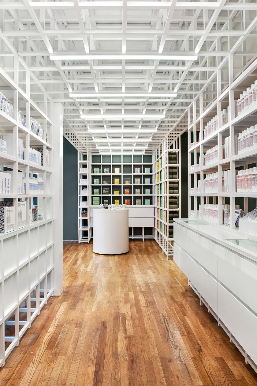 Williamsburg shop interior 1